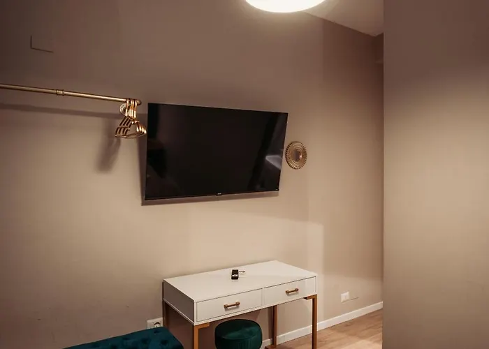 Domus Tiberina Otel 2*