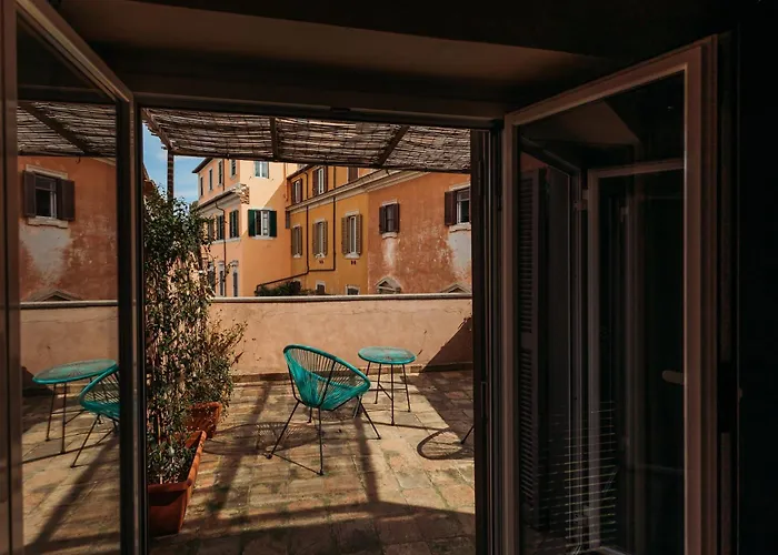 Otel Domus Tiberina 2*